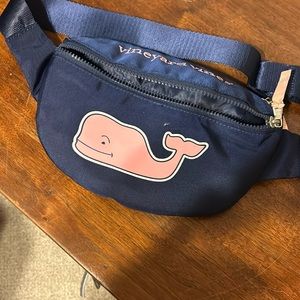 Vineyard vines Fanny pack
